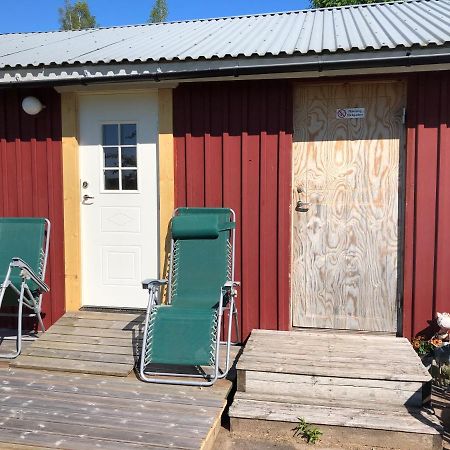 Three Rooms Stuga I Stugby Near National Park Undenas Exterior photo